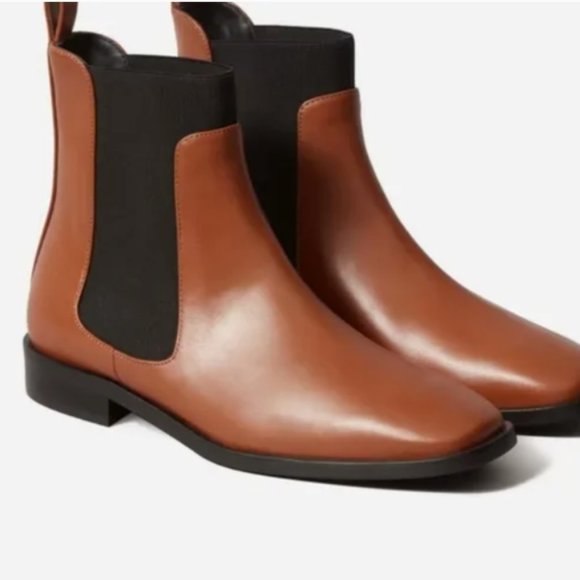 Everlane The Italian Leather Square Toe Chelsea Boot - Like New condition - Picture 2 of 8